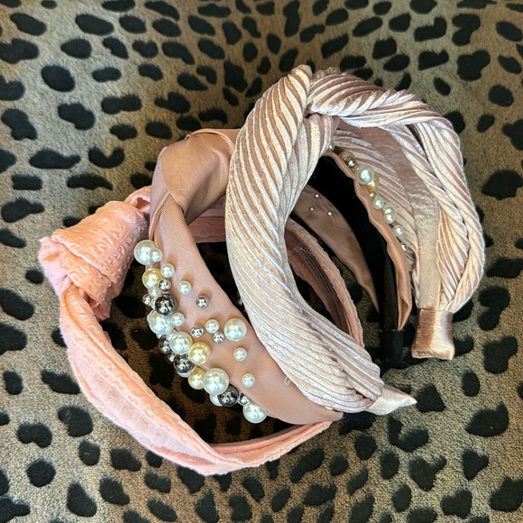 Bundle of Pink Headbands 🤍 - Picture 1 of 5